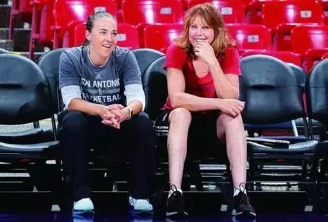 球队翻译招聘_翻译球员_nba各球队队训及翻译