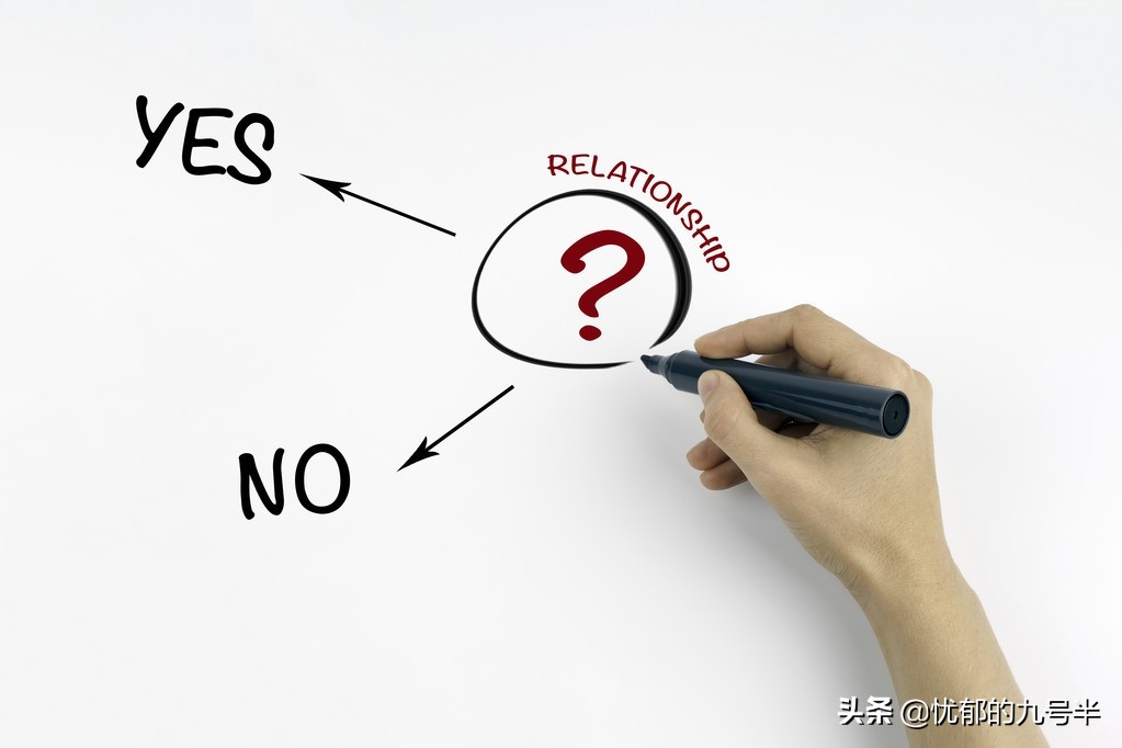 深入解析足球盘口：初盘与终盘的奥秘及诱盘与阻盘策略分享