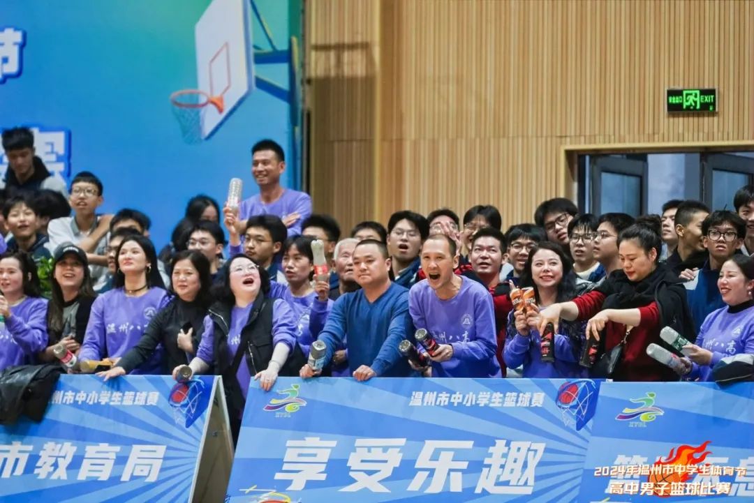 参加篮球比赛的有32支队伍_篮球赛几名队员参加_有x支球队参加篮球比赛