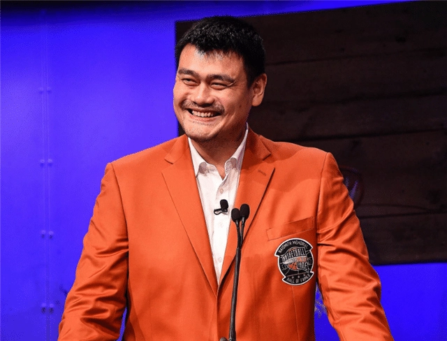 NBA球星的终极梦想：退役后进入奈史密斯篮球名人堂的荣耀之路