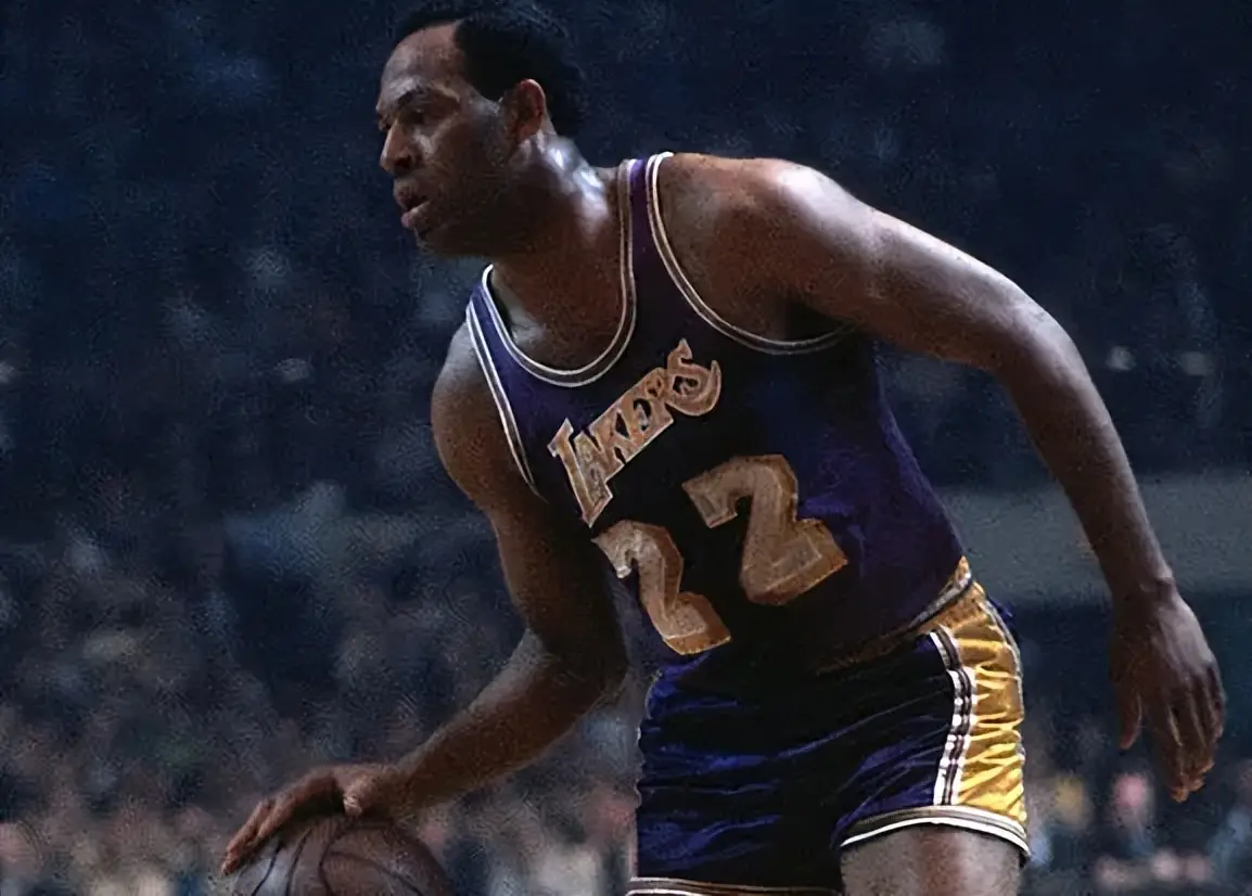 nba生涯季后赛场均得分排名_季后赛得分算生涯得分吗_nba季后赛得分算职业生涯得分吗