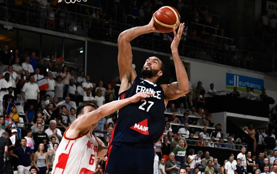 法国男篮热身赛80-69击败黑山，富尼耶20分戈贝尔16分9篮板，三分球成亮点
