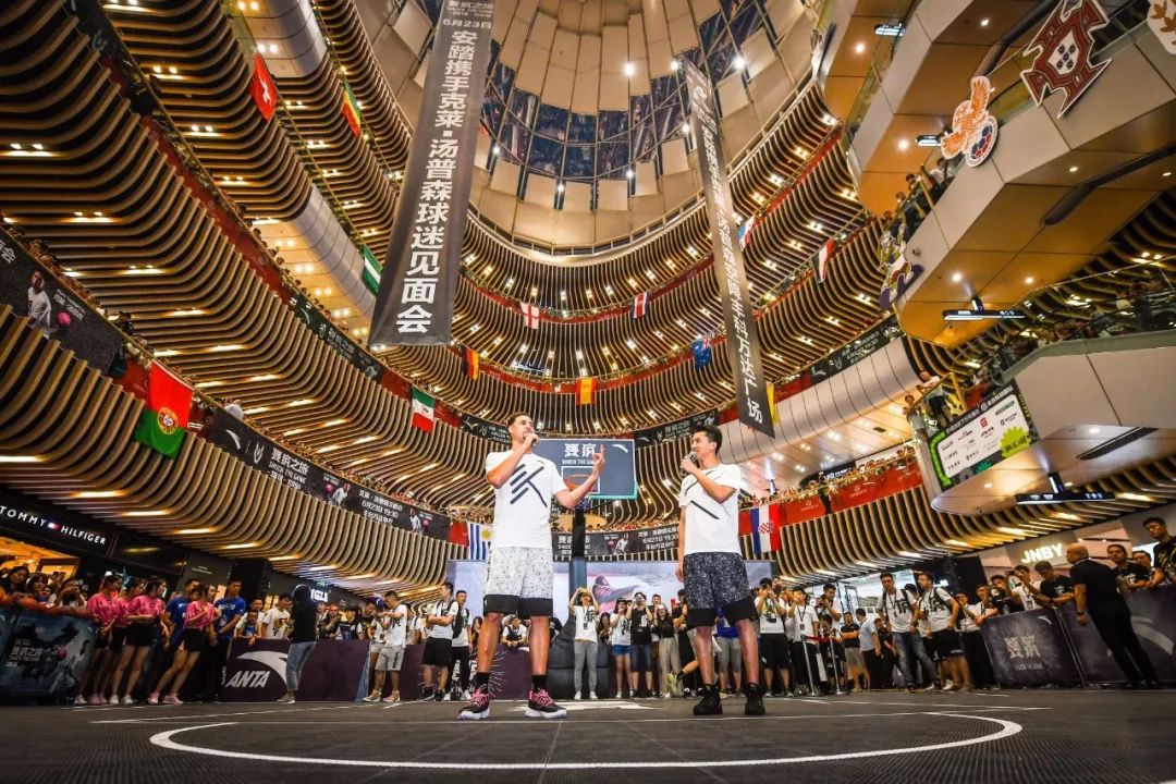 骑士夺冠中锋_骑士夺冠中国球迷疯狂_骑士队夺冠球迷反应