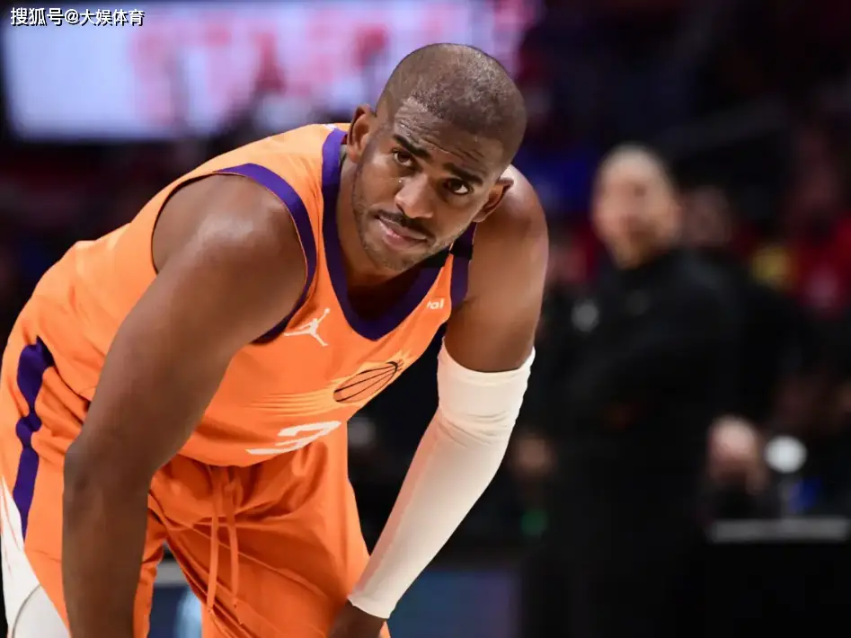NBA常规赛即将结束，数据王竞争激烈，保罗助攻王稳坐，戈贝尔篮板王遥遥领先
