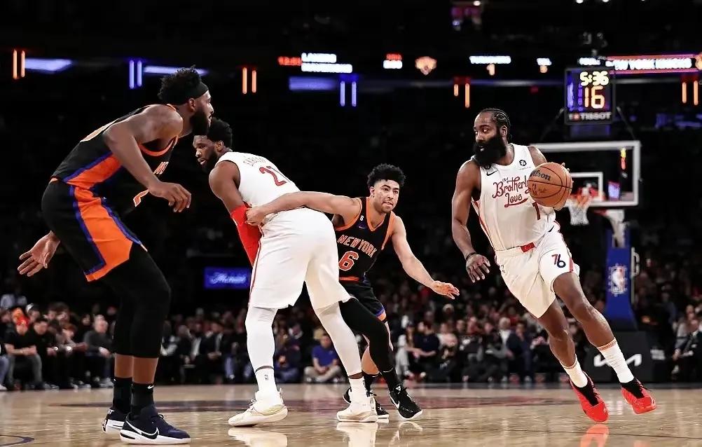 NBA常规赛激战正酣，球队命运各异，哈登追梦之路充满挑战与变数