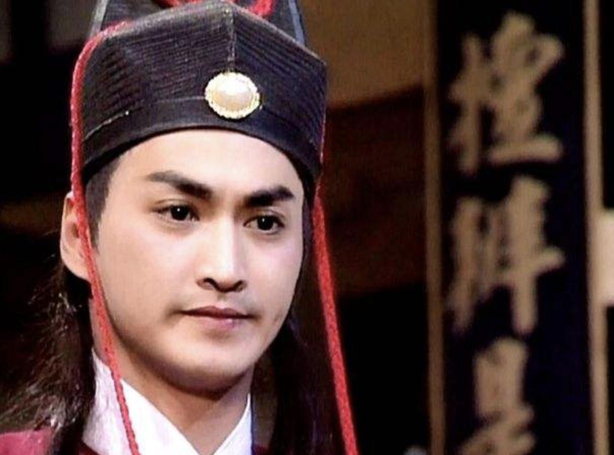 香港明星足球队 名单_香港明星足球队人名单_名单足球队明星香港是谁