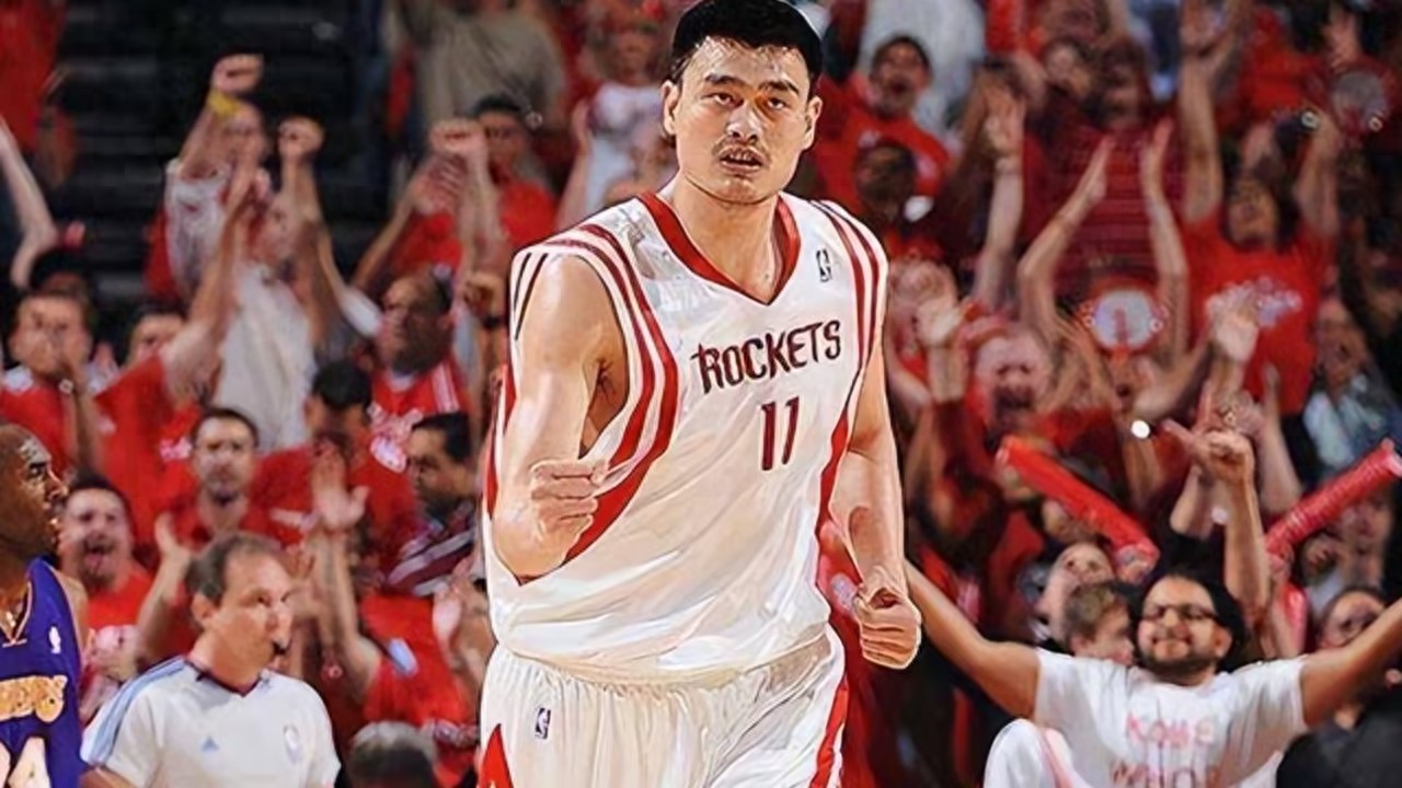 首发明星打姚明是哪一期_姚明打全明星是首发么_首发明星打姚明是谁