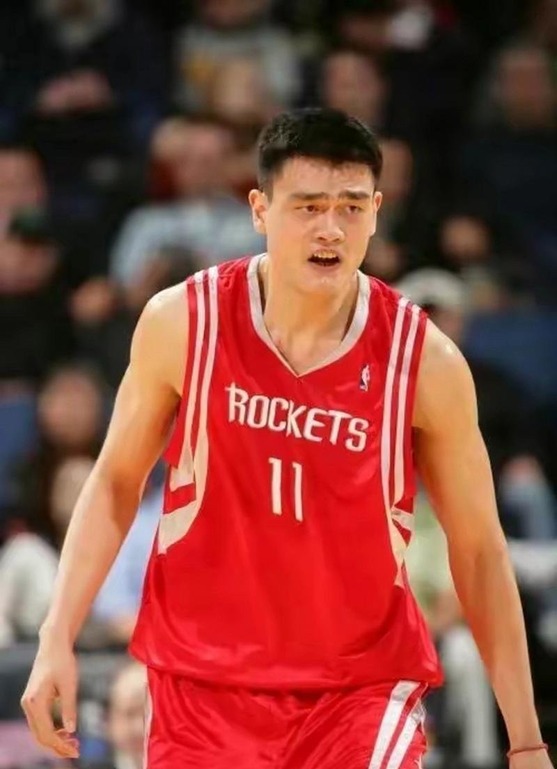 姚明是首发球员吗_姚明打全明星_姚明打全明星是首发么