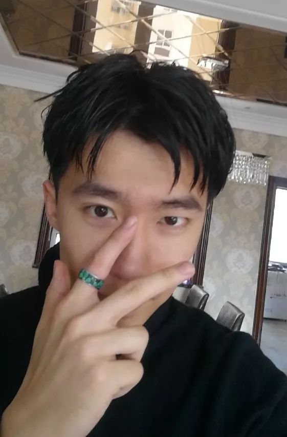 盘带好的球员_盘带最好的球员_足球运球盘带