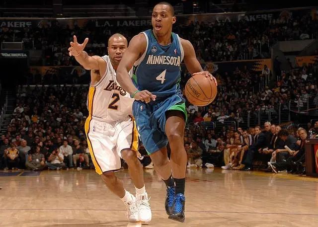 季后赛得分王是谁_nba历史季后赛得分王是谁_季后赛历届得分王