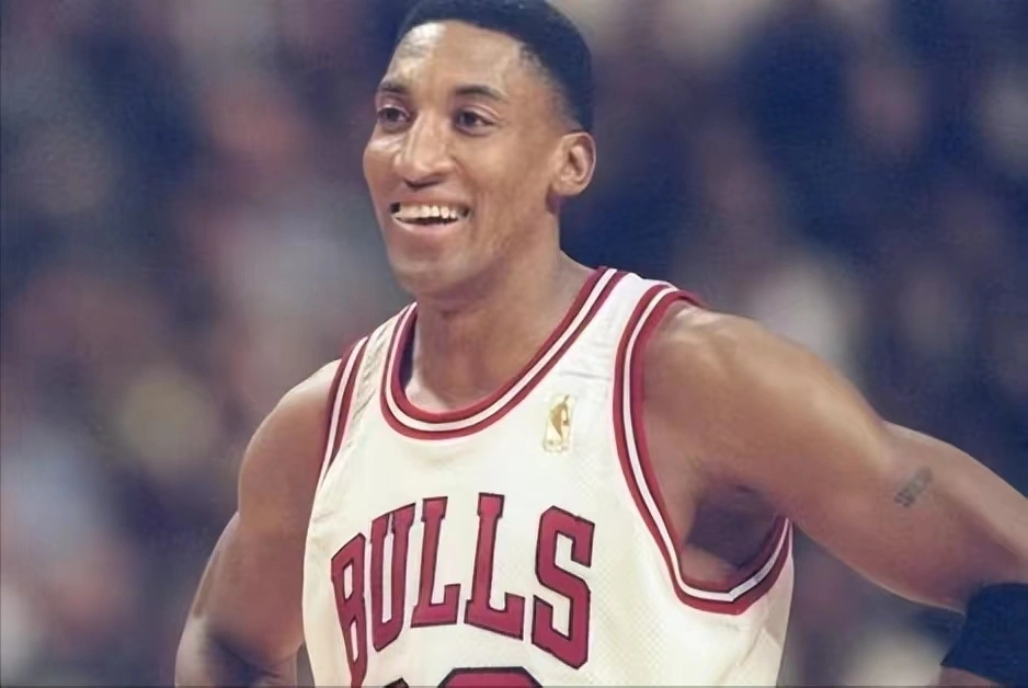 NBA历史上的全面球员：约基奇与乔丹的攻防一体与组织能力解析