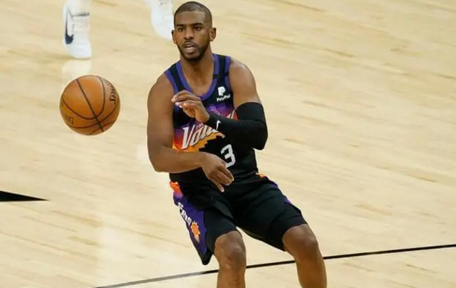 新出的篮球电影_最近新出篮球电影 有nba球员的_篮球队的电影