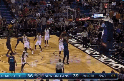 新出的篮球电影_篮球队的电影_最近新出篮球电影 有nba球员的
