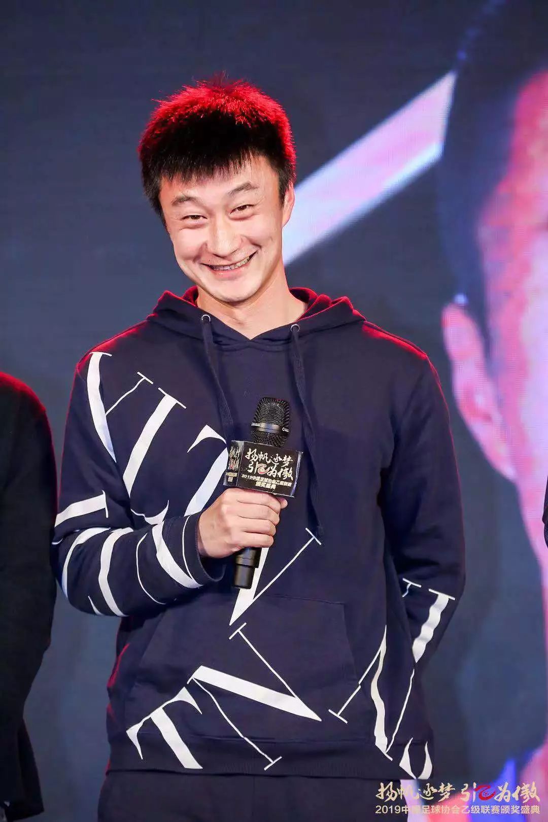 青岛中能 球员_青岛球队队员名单_青岛的球员