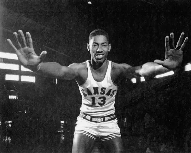 NBA五十大巨星金字塔：七层RANK揭秘，谁是最该被记住的球员？