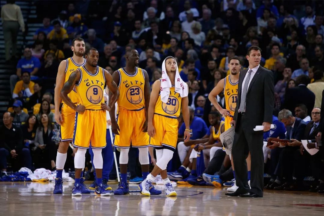 回顾2015-16赛季NBA十大事件：勇士24连胜创历史最佳开局纪录