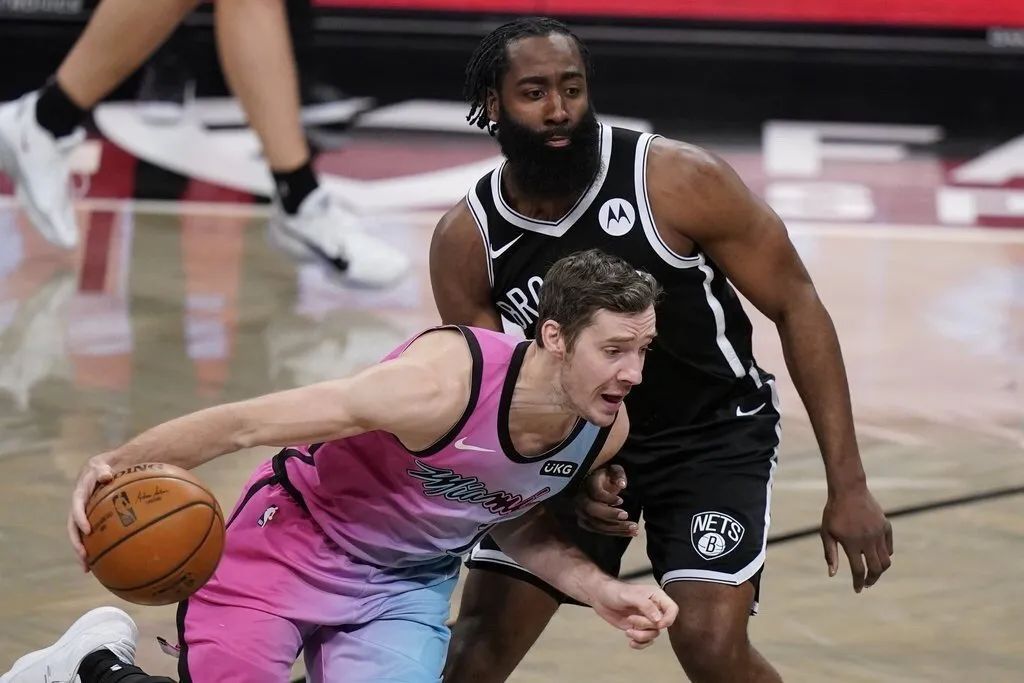 1月26日NBA与CBA赛程全览：76人对阵活塞，湖人对决骑士，广州迎战青岛