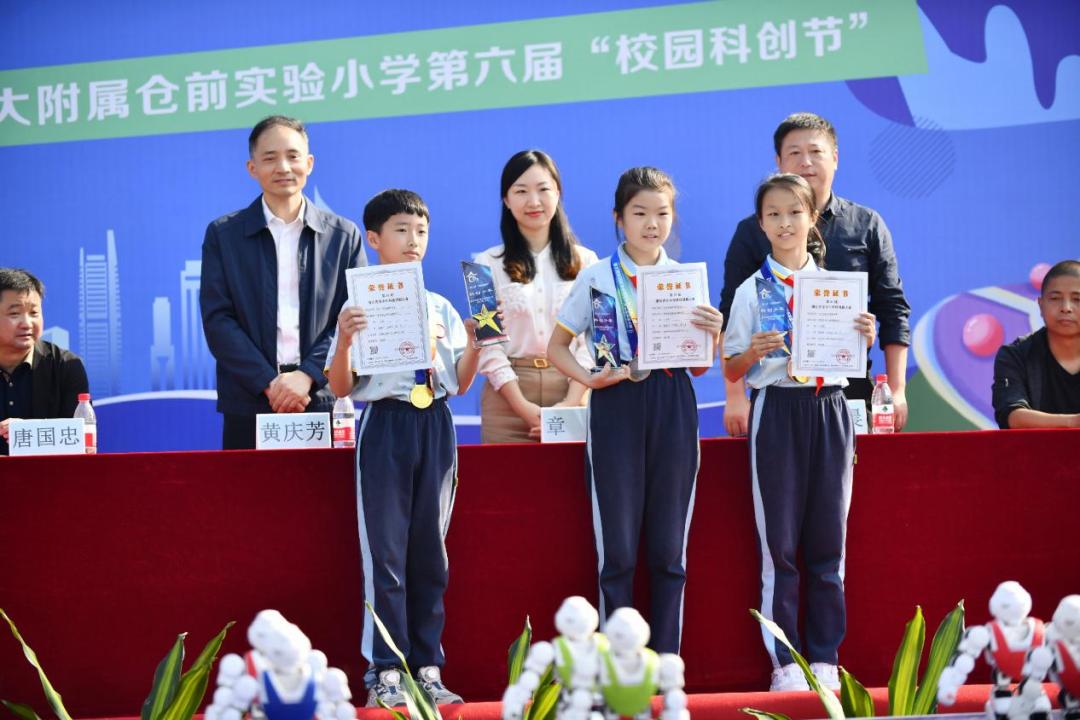 舞蹈比赛前的孩子们_舞蹈比赛们前孩子怎么表扬_舞蹈比赛们前孩子怎么鼓励