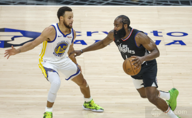 史蒂夫弗朗西斯现在在干嘛_史蒂夫-弗朗西斯入选过nba名人堂吗_史蒂夫弗朗西斯球鞋