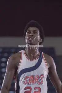 摩西马龙哪个队_马龙摩西马龙_最强nba摩西马龙篮板最高