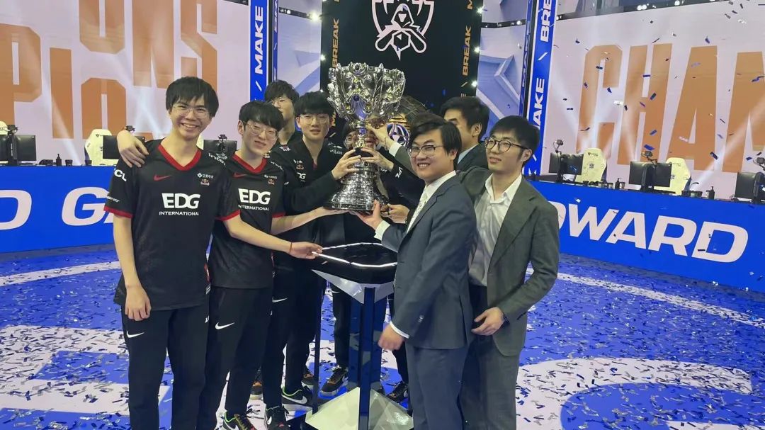 英雄联盟中国战队获得的奖项_lol奖项_中国英雄联盟战队夺冠