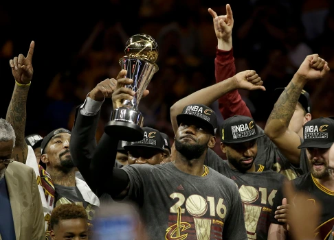 2024年NBA历届冠军一览表：从马刺到勇士，回顾总决赛辉煌时刻