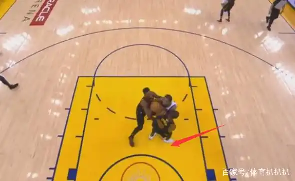 NBA2018总决赛前两场五大争议判罚盘点：裁判尺度引发球迷热议