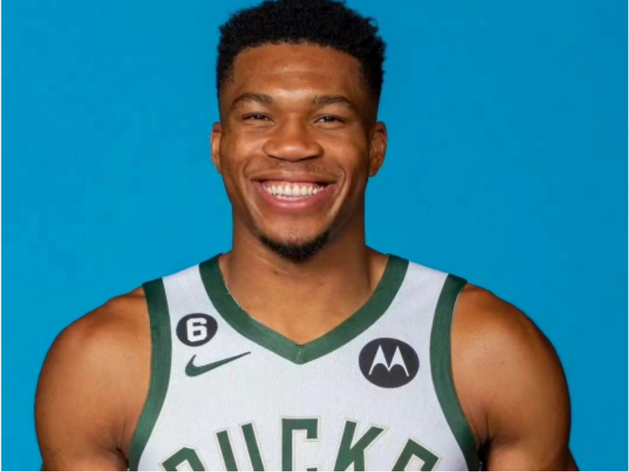 NBA球星全解析：扬尼斯·阿德托昆博、斯蒂芬·库里等篮球巨星详细介绍
