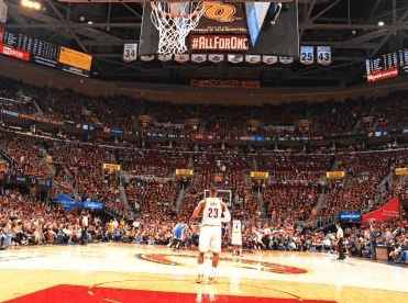 NBA在美国受欢迎程度下降的原因分析：从梦六队失利到球员场外丑闻