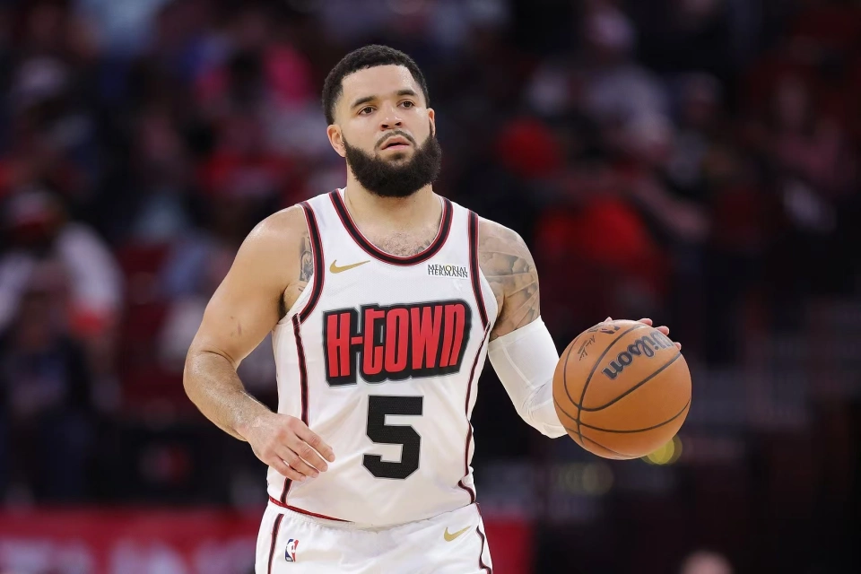 NBA常规赛：火箭主场迎战开拓者，比赛过程与球员表现回顾