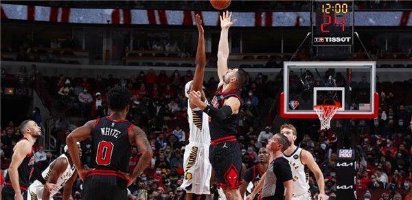 性格决定命运：考辛斯与武切维奇的NBA生涯对比与命运差异分析