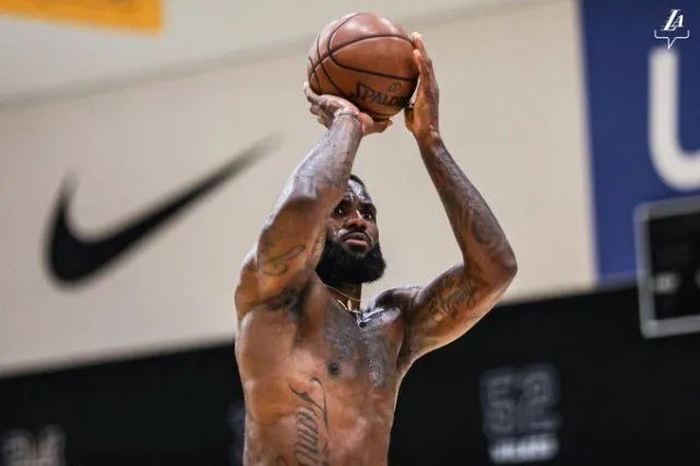 nba力量训练_nba球员力量训练视频_nba球员比赛期间力量训练