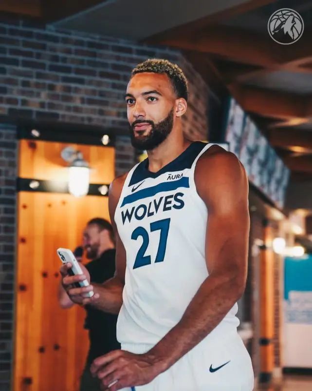 2020湖人季后赛开拓者_2025年8月19日nba季后赛湖人vs开拓者_2021赛季湖人对开拓者
