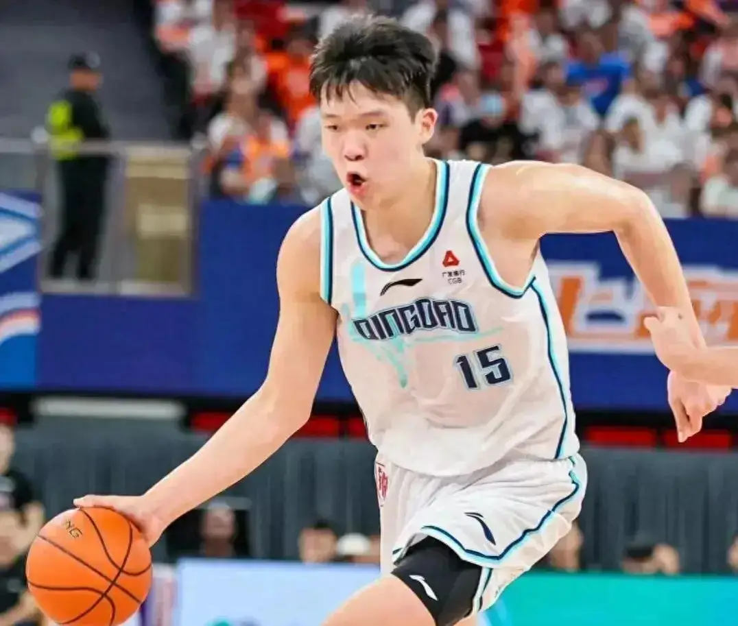 杨汉森今年会参加NBA选秀吗？王治郅、周琦和王哲林经历或可借鉴
