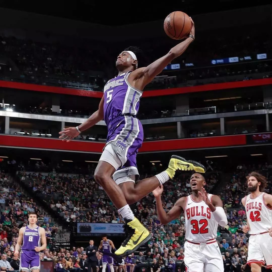 鲍尔夏季联赛数据纪录_鲍尔赛季场均数据_nba鲍尔数据