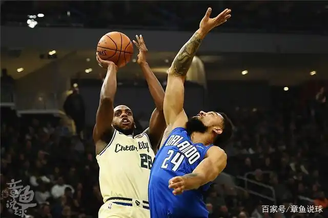 NBA小球时代：三分球与侧翼球员的重要性及现役8大3D球员排行