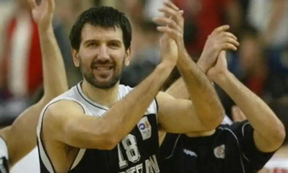 迈克尔乔丹nba_迈克尔乔丹去过哪些球队_当年没有球队试图获得迈克尔乔丹
