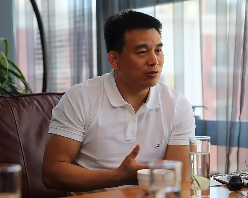 哪几个节目有拳打比赛_表演打拳的节目名称_比赛拳击台