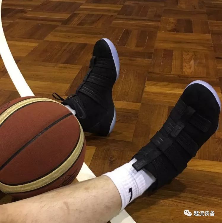 詹姆斯士兵10上脚图_詹姆斯士兵评测_詹姆斯士兵实战最好的球鞋