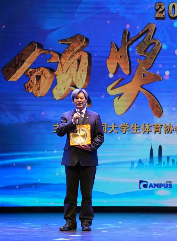 中国乒乓球采访记者_中国乒乓球队采访_采访球队乒乓中国的问题