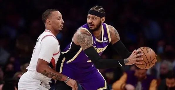 2021年黄蜂队球员_nba2025黄蜂队球员名单_黄蜂队现役球员