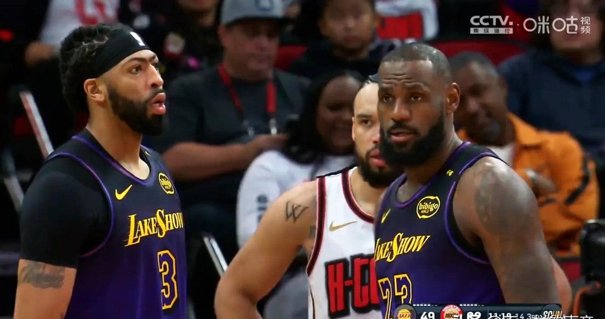 14-15赛季nba常规赛 火箭vs湖人_火箭湖人本赛季_湖人终结火箭14连胜