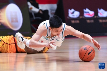 江苏肯帝亚篮球队员_江苏肯帝亚直播_江苏肯帝亚男篮主教练