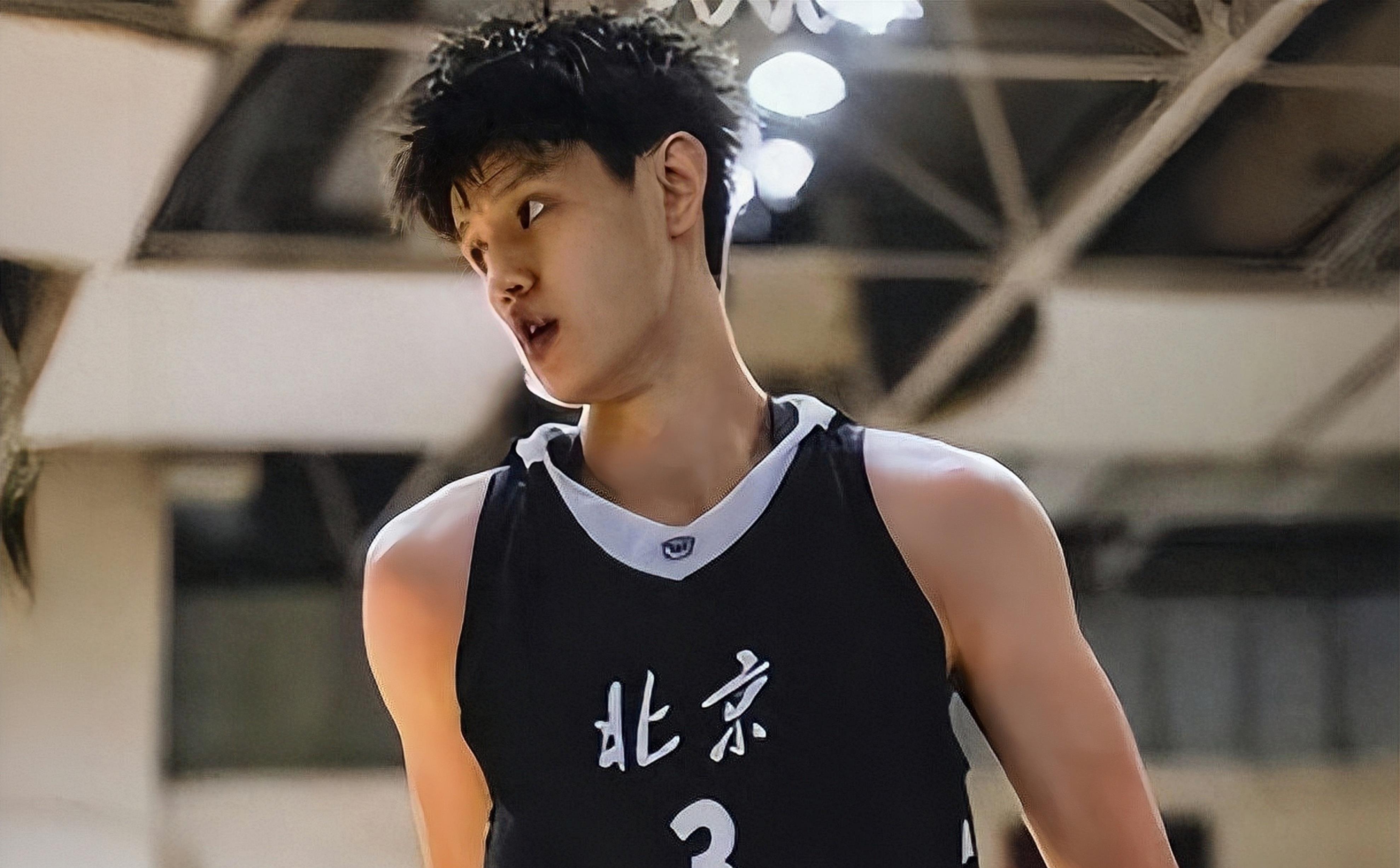 北京首钢篮球队长_cba总冠军北京首钢篮球队到我公司慰_北京首钢篮球俱乐部总经理