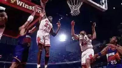 NBA历史收视率最高的五场总决赛，詹姆斯上榜，而他独占前两名