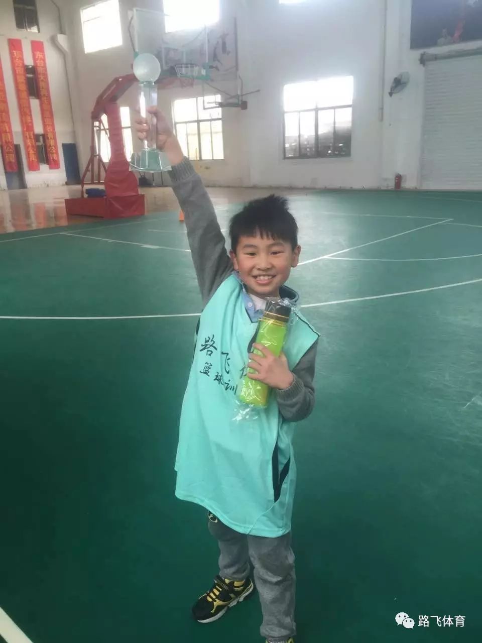 篮球进攻技术训练_篮球个人进攻技巧_篮球个人进攻能力训练方法