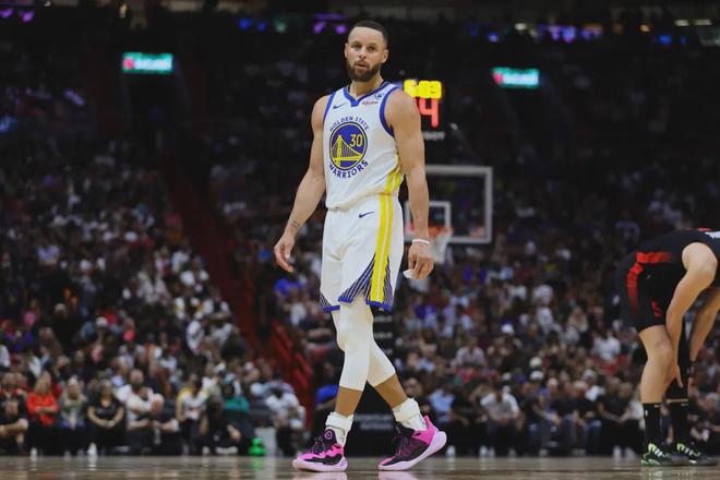 联盟中哪些球员是詹姆斯球迷_詹姆斯的球迷_詹姆斯在nba的迷弟