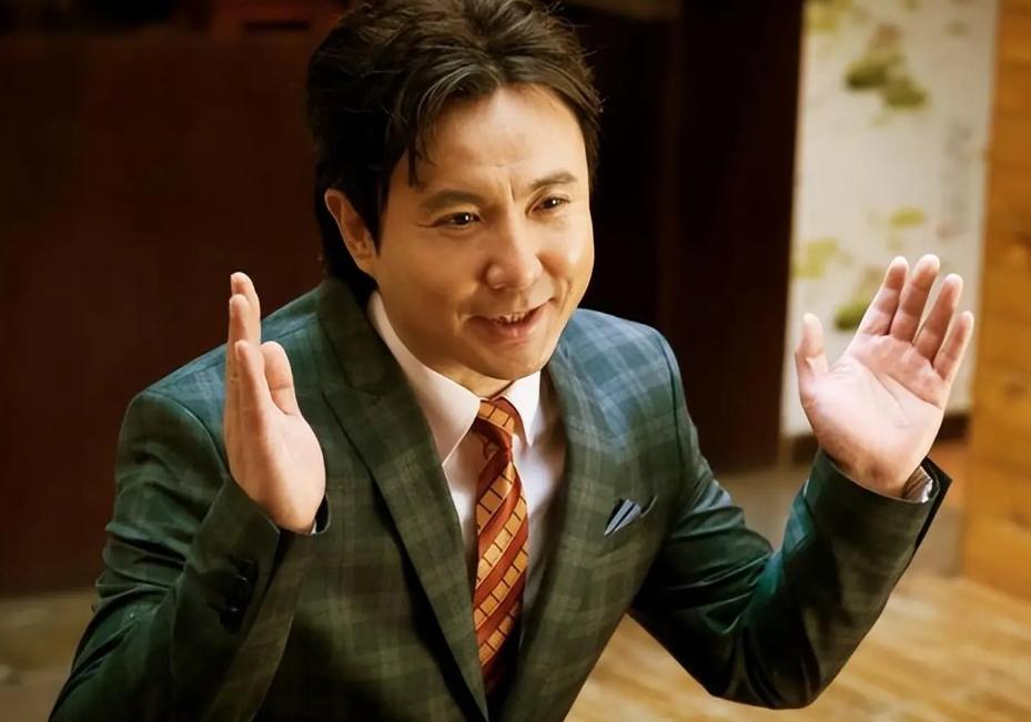 魔术失误把人切了是真的吗_魔术失败事件切人体_魔术切人失败