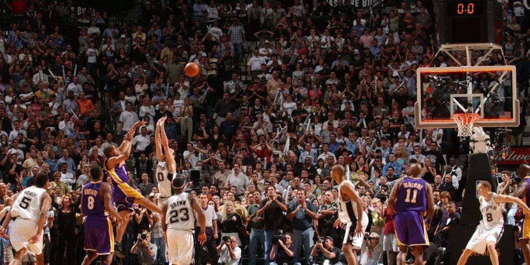 NBA季后赛压哨绝杀盘点：科比、詹姆斯、费舍尔的经典瞬间