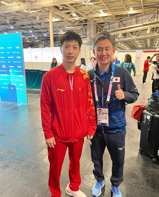 中泽锐与刘志强巴黎奥运会重聚，华裔教练的乒乓人生与成就解析